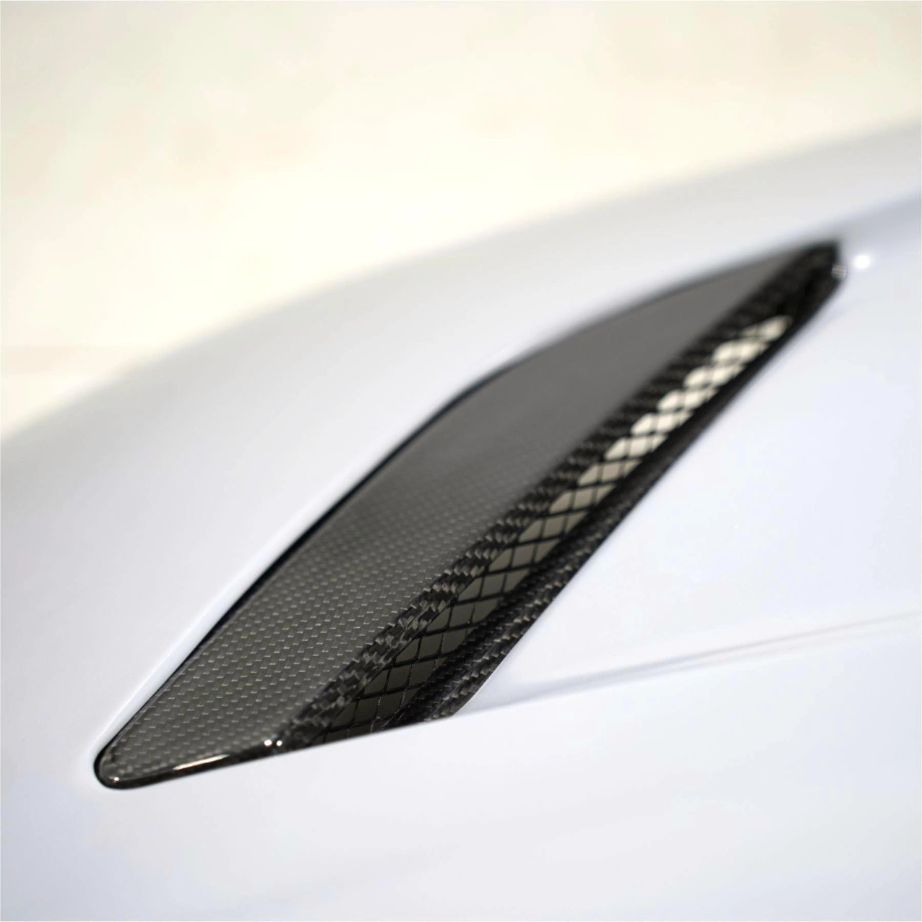 CS Style Carbon Fiber Front Hood BMW 5 Series M5 G30 F90