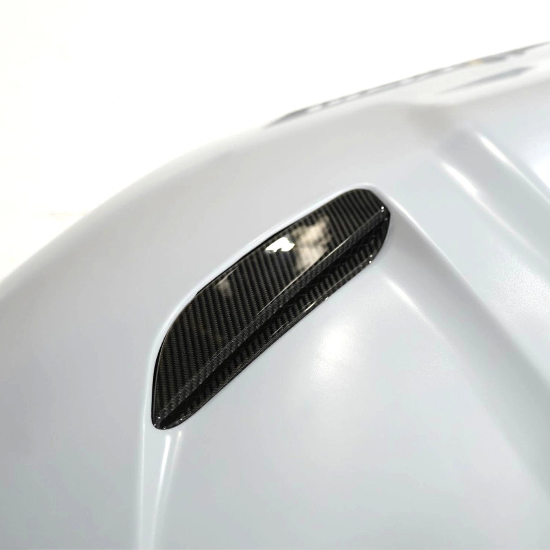 CS Style Carbon Fiber Front Hood BMW 5 Series M5 G30 F90