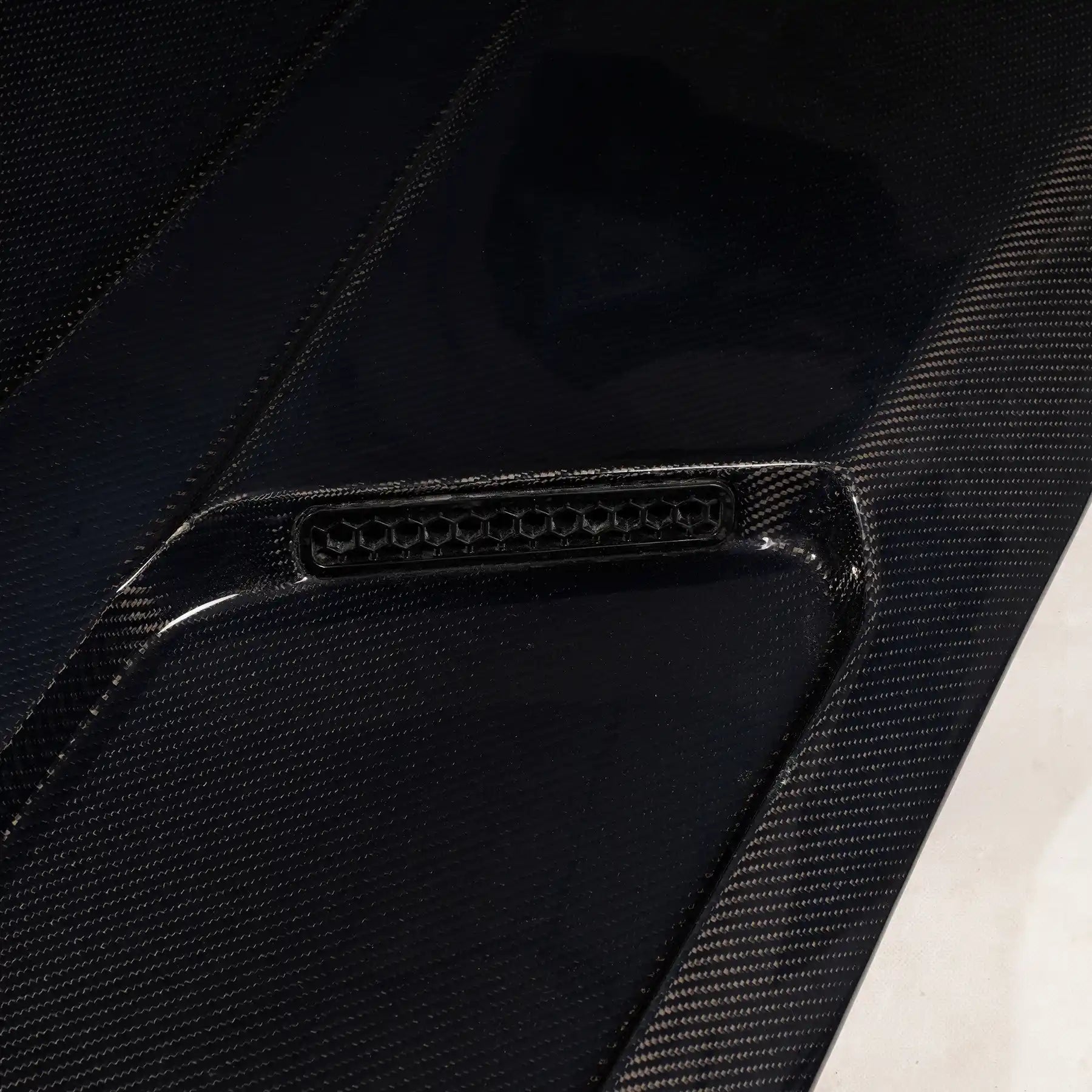 LD Style dry wet carbon fiber front hood BMW X5 X6 X5M X6M F95 F96 G05 G06