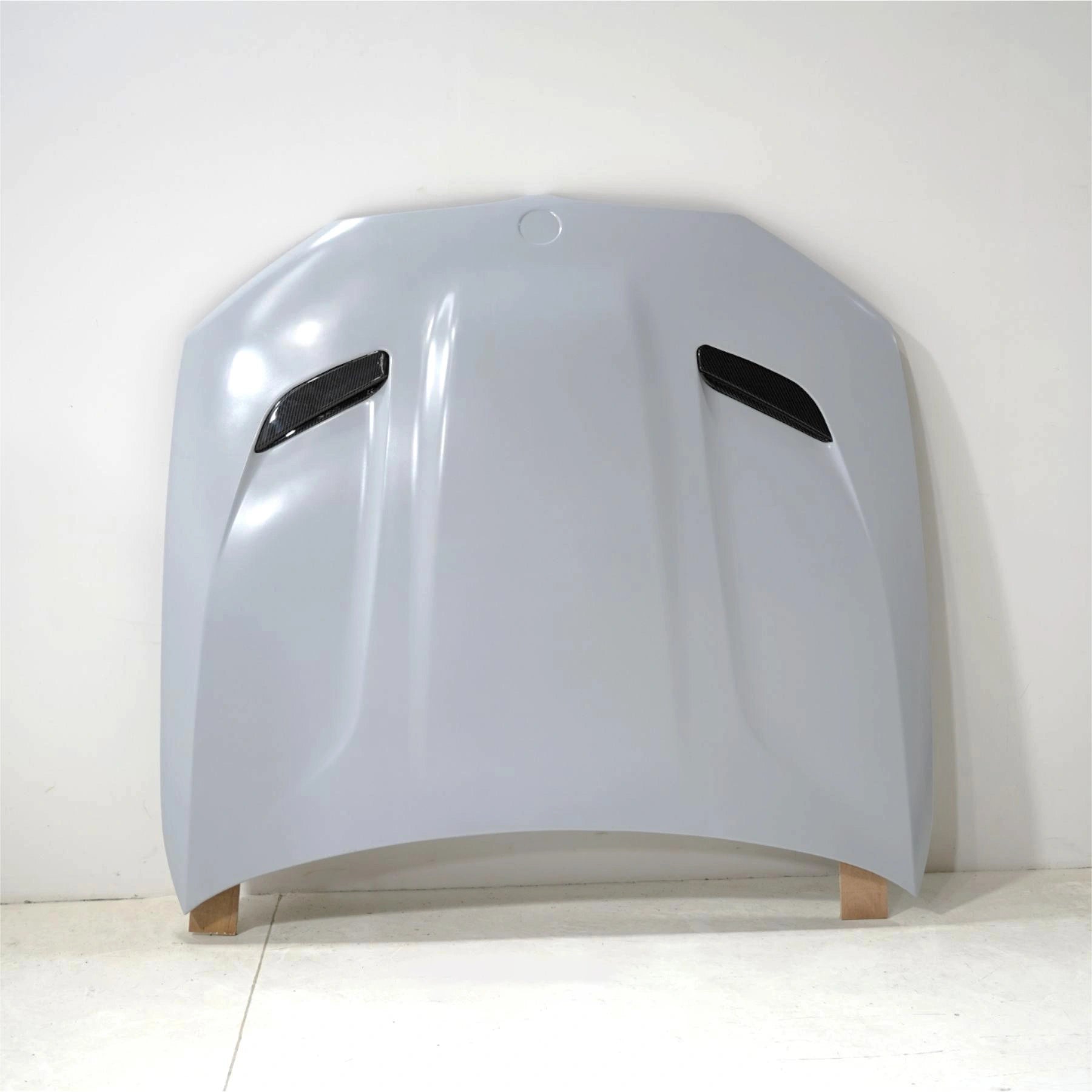 CS Style Carbon Fiber Front Hood BMW 5 Series M5 G30 F90