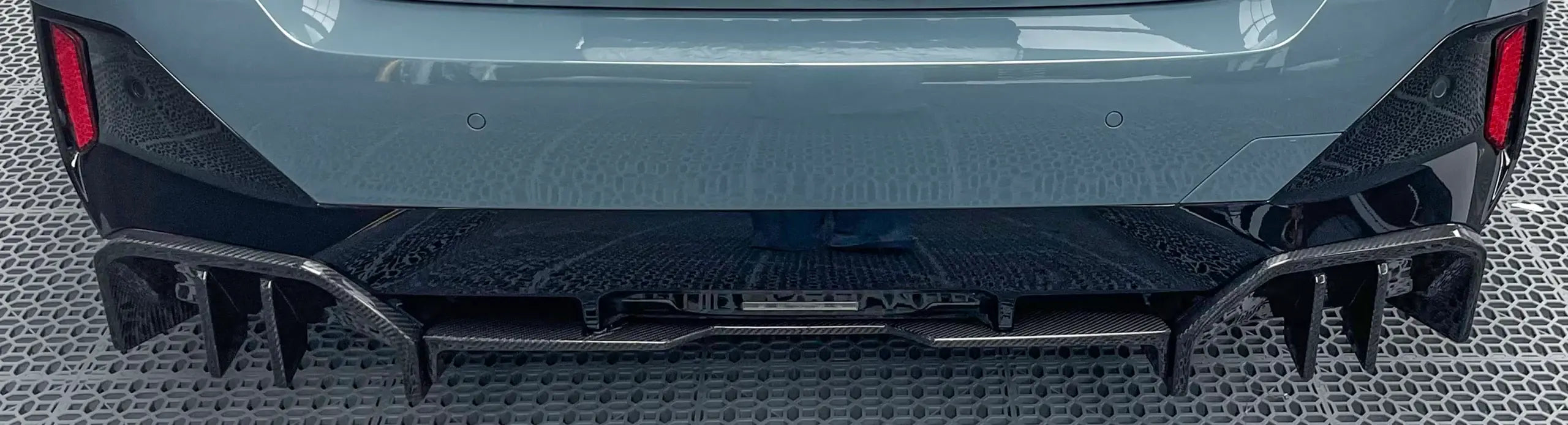 Ultimate MP Style Dry Carbon Fiber Rear Diffuser - 2024+ BMW 5 Series & M5 G60