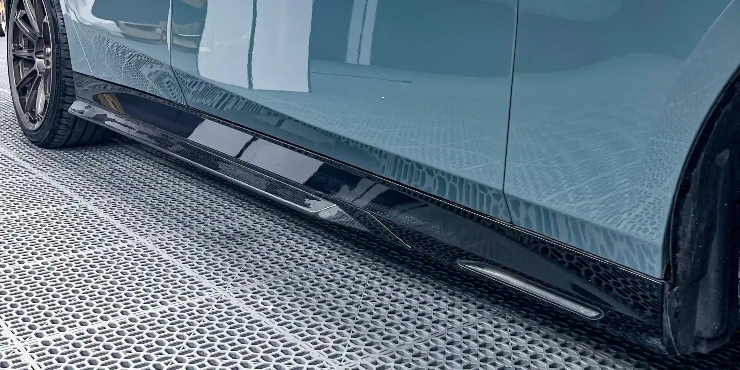 MP Style Carbon Fiber Body Kit - 2024+ BMW 5 Series & M5 G60